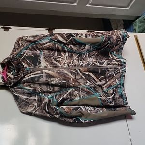 Cabelas Perfet condition